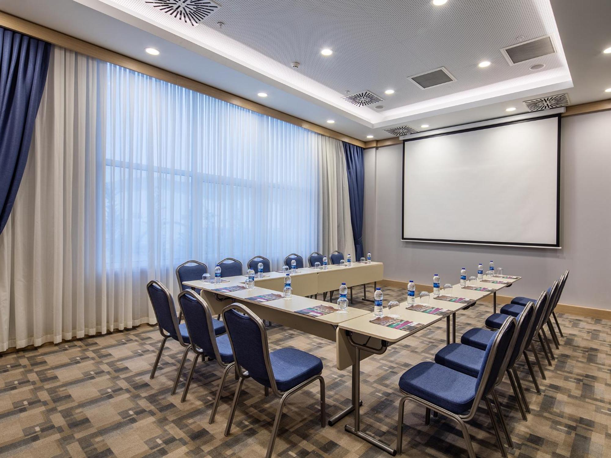 Park Inn by Radisson Samsun Bagian luar foto