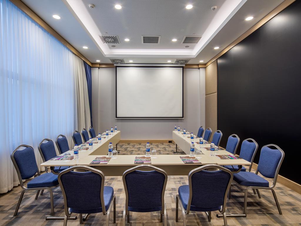 Park Inn by Radisson Samsun Bagian luar foto