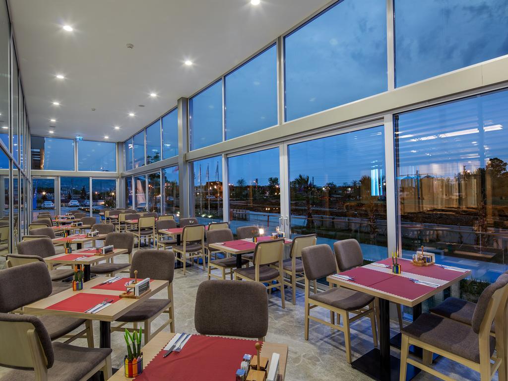 Park Inn by Radisson Samsun Bagian luar foto